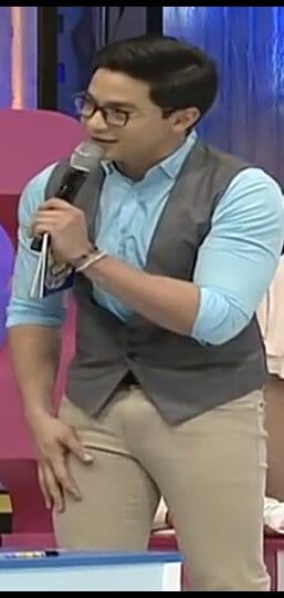 Alden Richards Bakat at Pabukol Titi 3 2 aldenbakat