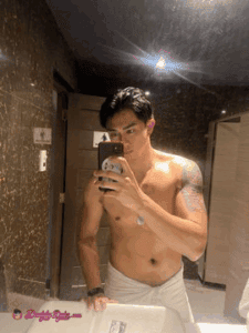 GVQWMO9bQAAE EG 225x300 1