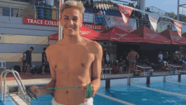 photo 6235284824726292199 y