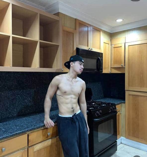 2968862860 176 6109228419351955887